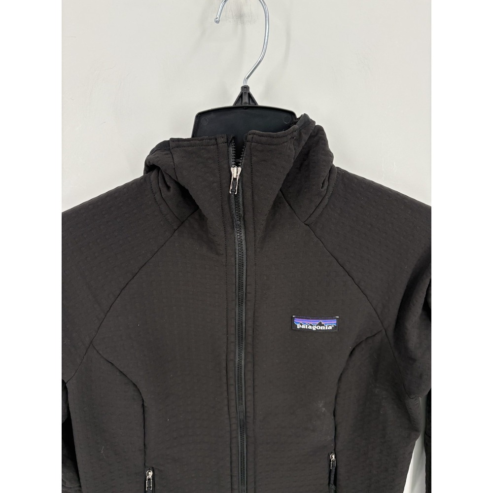 PATAGONIA Women's R2 TechFace Black Hoody Softshell Jacket Zip Up, Size Small - Picture 3 of 8